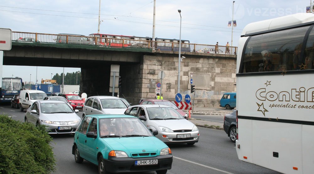 16 hónapra lezárják a Margit hidat 12