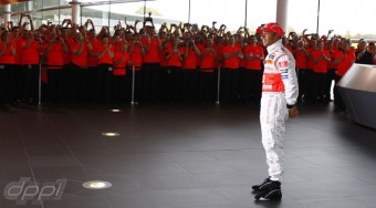 Hamiltont kiállítják