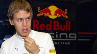 Vettel frászt hoz mindenkire - videó