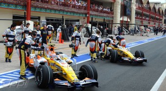 F1: Megpiszkálják a Renault motorjait