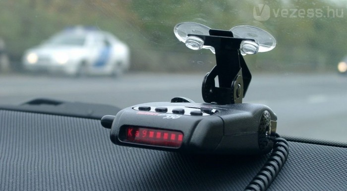 Munkában a detektor