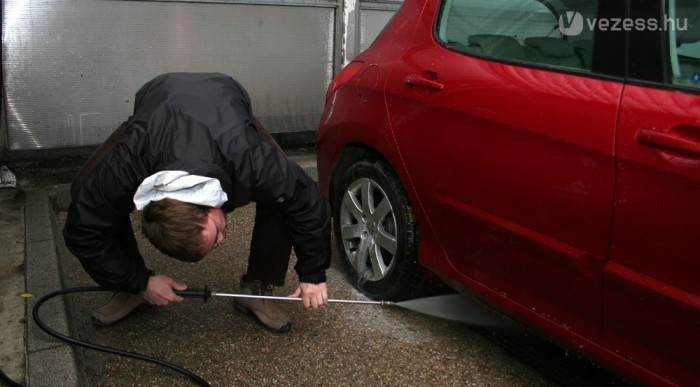 A gőzborotva levágja az ujjadat 6 | Vezess Az alvázat nem szabad kihagyni