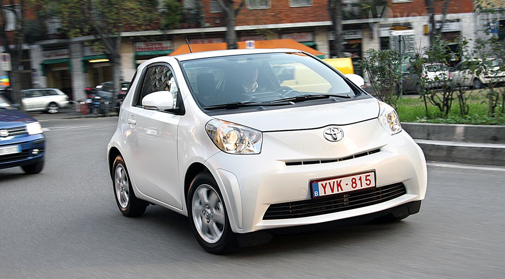 Toyota iQ: Nem csak csajoknak 4