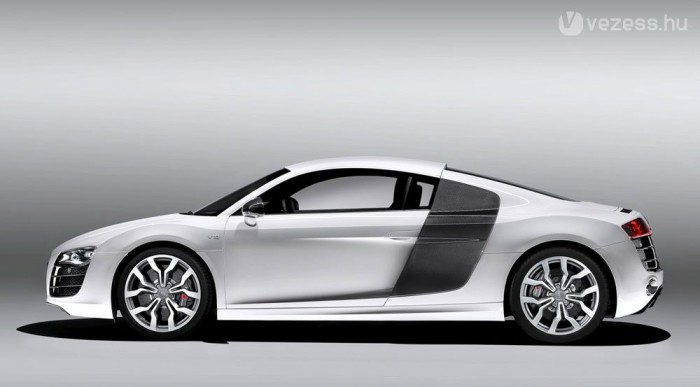 Itt a legerősebb Audi sportkocsi! 7