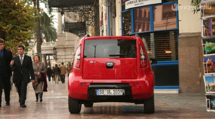 Soul: nagyon jó a neve. Magyarul lelket, szellemet jelent és a zenére is utal