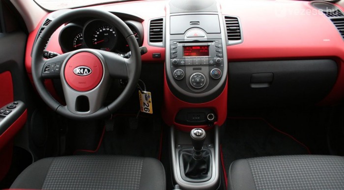 Hangulatos és vidám belül