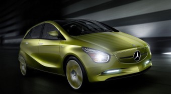 Kék nullák a Mercedestől