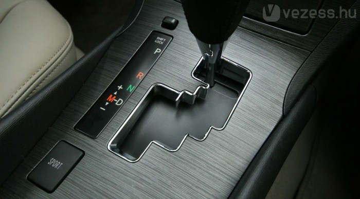 Már dízelhez is van automatikus váltó