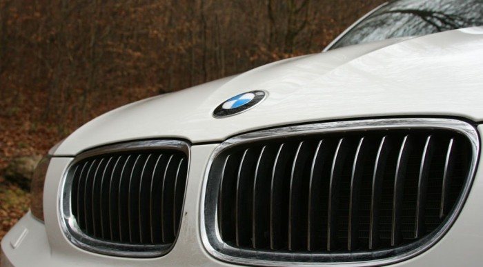 BMW 330d xD: Az Erő sötét oldala 8 | Vezess Automatával 6,1 másodperc alatt gyorsul