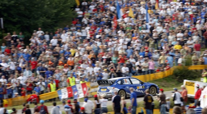 Kiszáll a raliból a Subaru is 6