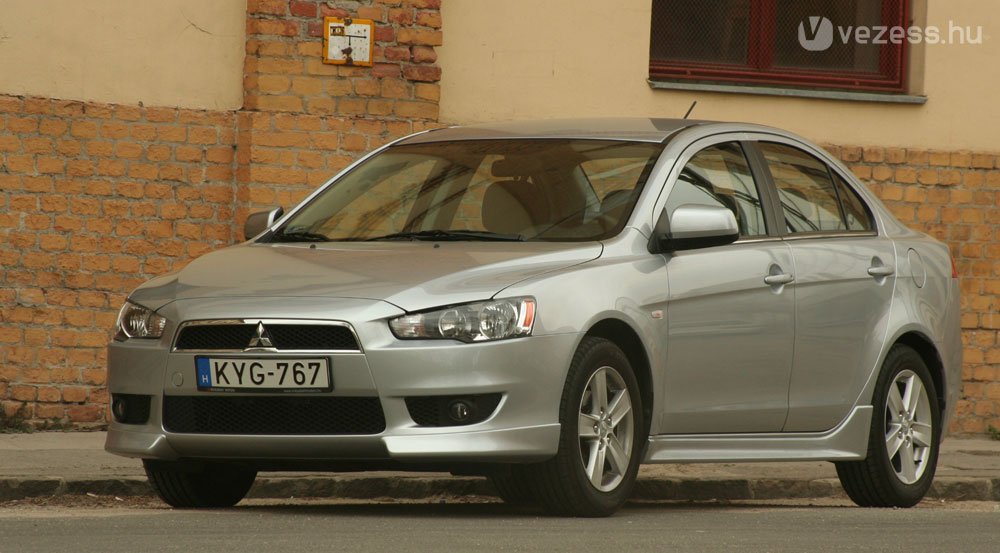 Új Mitsubishi Lancer