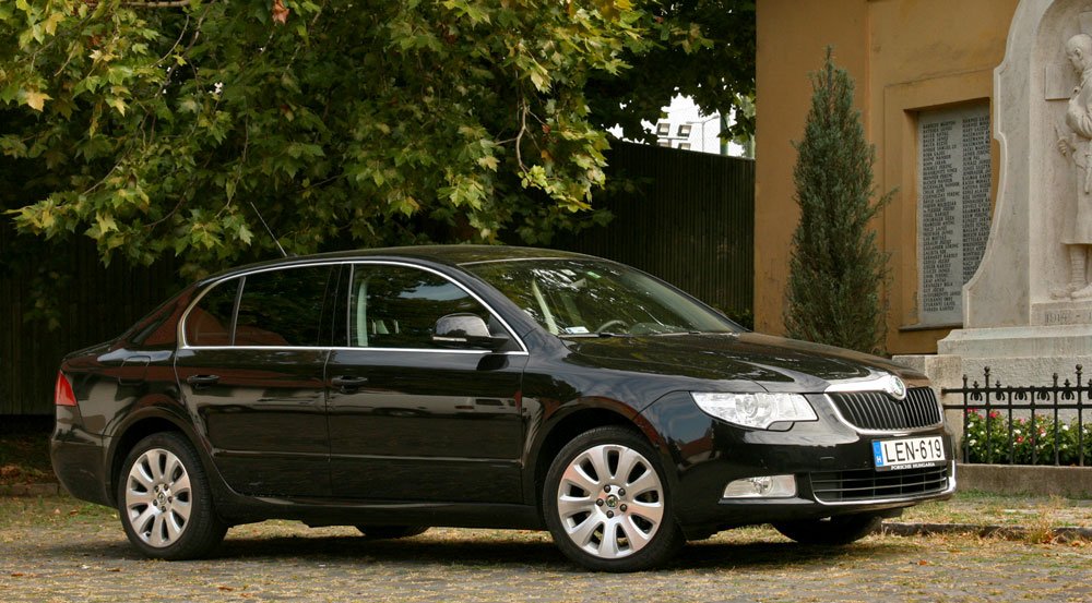 Új Skoda Superb