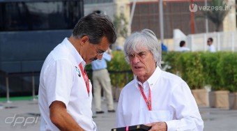 Ecclestone perelné a csapatokat