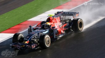 Nem késik sokat a Toro Rosso