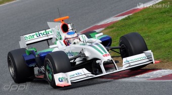 Közpénzből élne túl a Honda