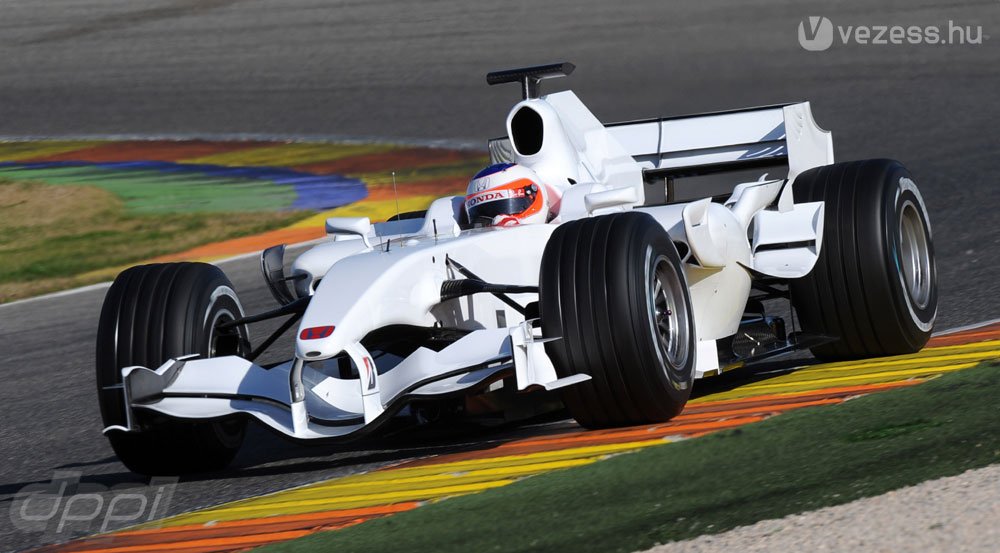 Barrichello Barcelonában vezethet hamarosan