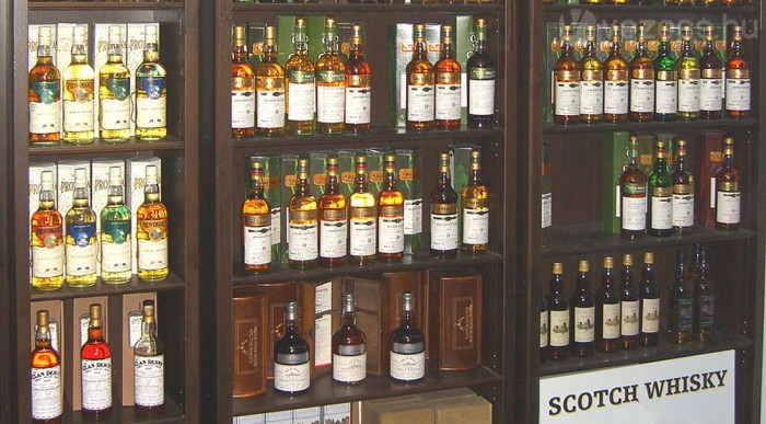 Rendes népek gyümölcsből készítenek töményet