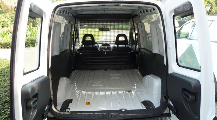 A raktér mérete mint a hagyományos Comboban