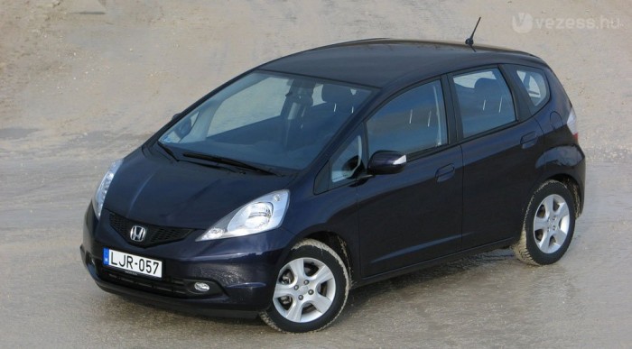 Honda Jazz 2 – érdemes beülni! 10 | Vezess Bizonyos szögekből kimondottan sportos