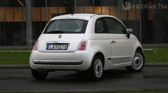 Aprócska csomagtartója is van