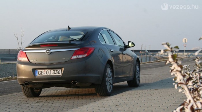 10-15 kilométerenként akad pihenőhely