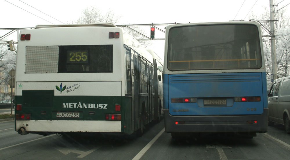 Fejlett viszonyok 1: Sokkal kevésbé környezetszennyező a dízelnél a metánbusz. Szegeden is jár földgázos autóbusz