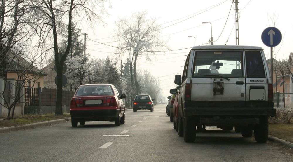 Drága a beálló az új lakáshoz, az utcai parkolás ingyen van