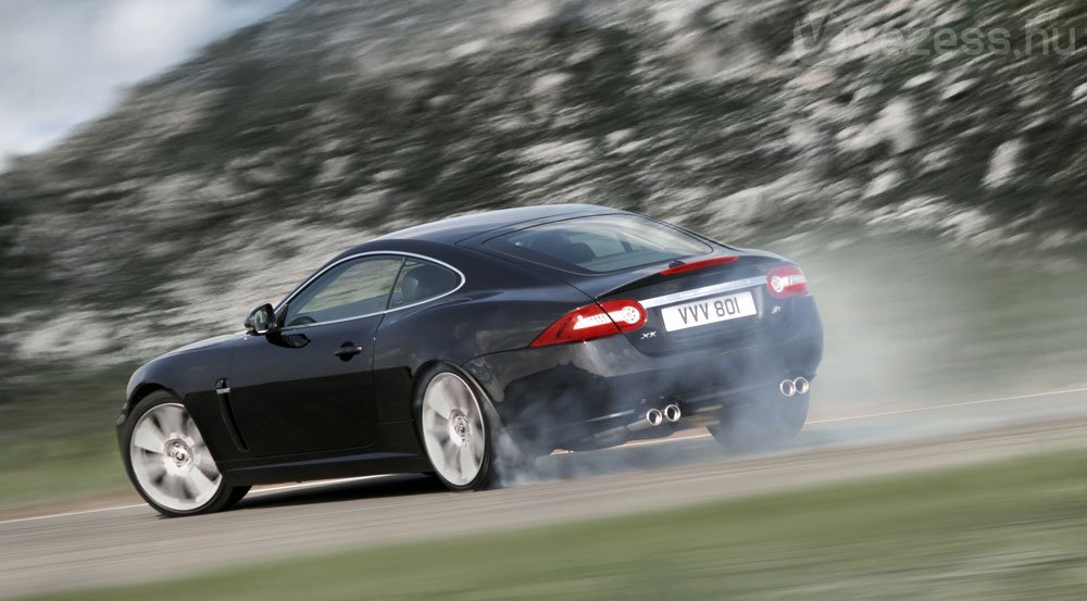 Ötliteres V8 dobja fel a XF-et és a Jaguar XK-t