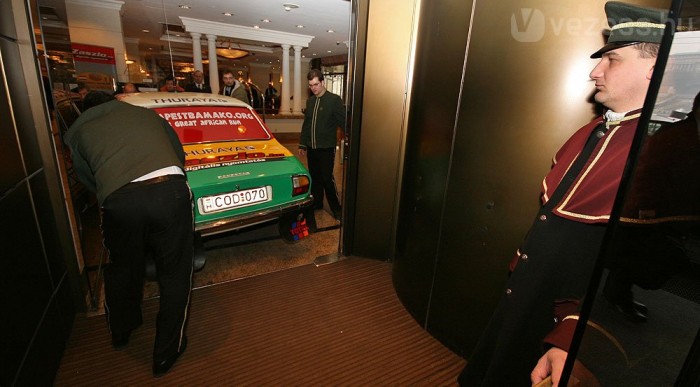 Budapestről Bamakóba 7 | Vezess Nehéz szülés lesz