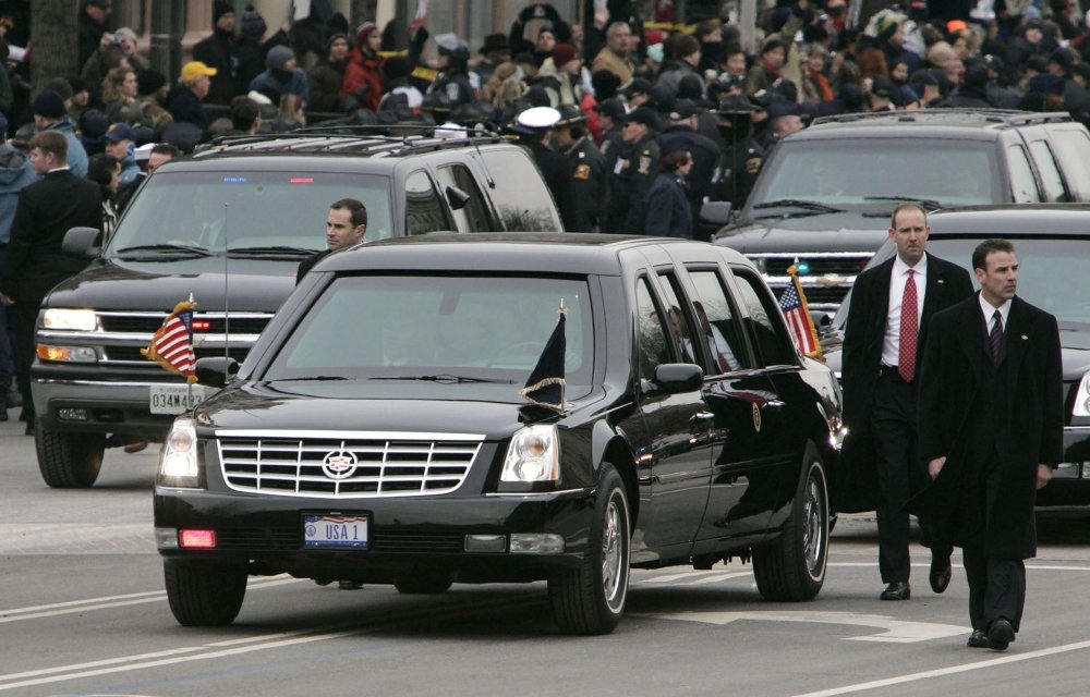 Bush autója is egy Cadillac DTS-ből épült