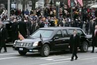 Lincoln helyett Cadillacben ül Bush és Obama is