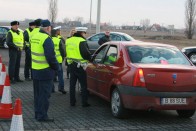 Idén az övhasználat hiányát is keményen büntetni fogják