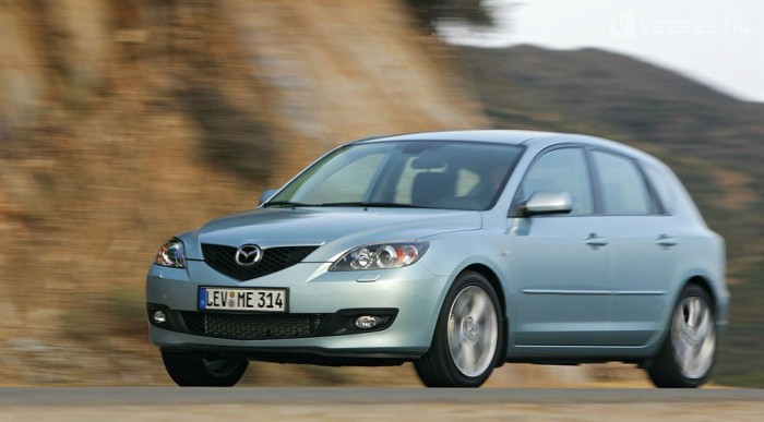 Abszolút első lett a Mazda3