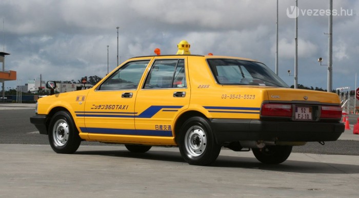 Mellbevágó taxiárak 7 | Vezess Őskonzervatív felépítésű. Szögletes és megbízható