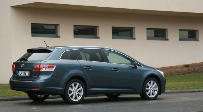 Alig evett 8 liternél többet városban