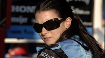 Csak blöff a női pilóta?