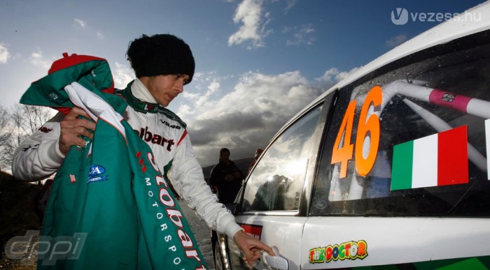 Rossi már fújhatja az F1-et 6 | Vezess Decemberben a walesi ralin is indult
