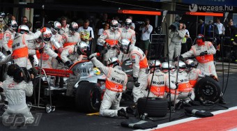 F1: Fizetnek a kémek