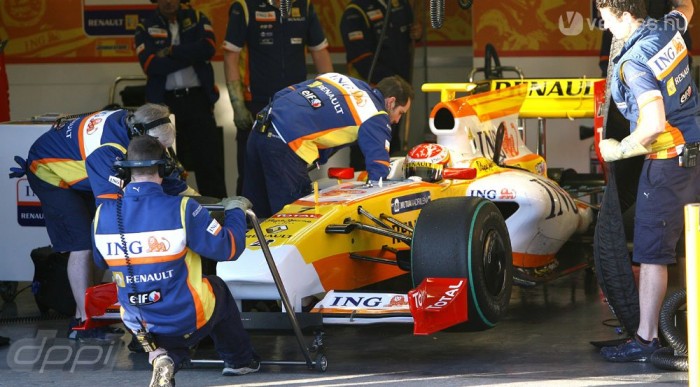 A Renault esélytelen 6 | Vezess A McLarennél nem félnek tőlük