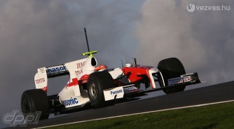 Szabályos lehet a Williams és a Toyota