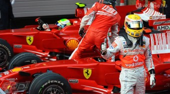 Hamilton a Ferrarinál?