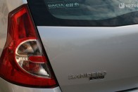 A fiatalok új alternatívája lehet(ne) a Dacia Sandero 38