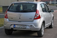 A fiatalok új alternatívája lehet(ne) a Dacia Sandero 39