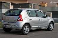 A fiatalok új alternatívája lehet(ne) a Dacia Sandero 40