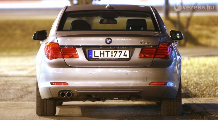 Széles, de nem ormótlan