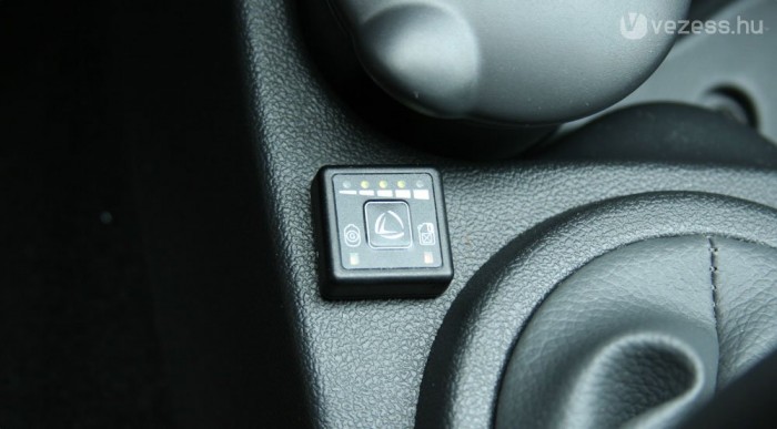 Gombnyomásra választhatunk az LPG és a 95-ös között