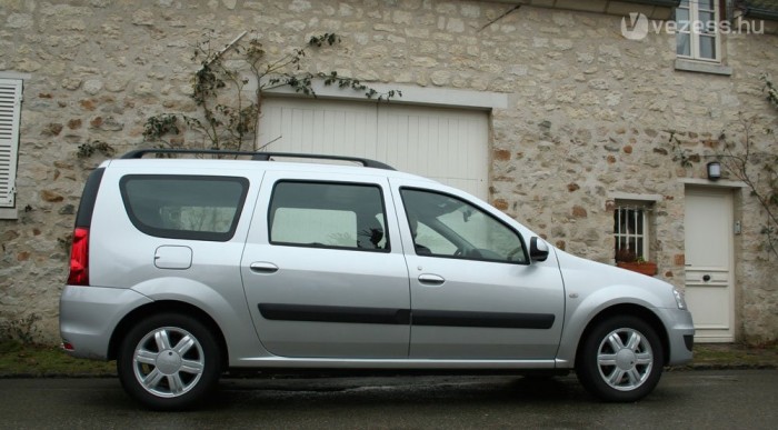 A kombiban 1,6-os a gázüzemű motor