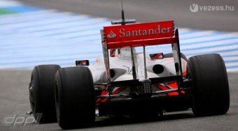 Hamilton alig bírt a Red Bull-lal