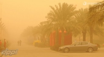 Megint homokvihar a pályán!