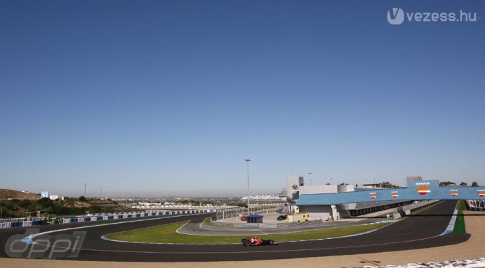 A McLaren az élre állt a teszten 7 | Vezess Jerezben ragyogó idő volt